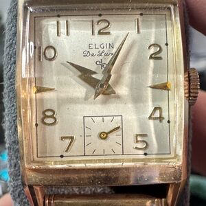 Elgin De Luxe Men's Gold Watch